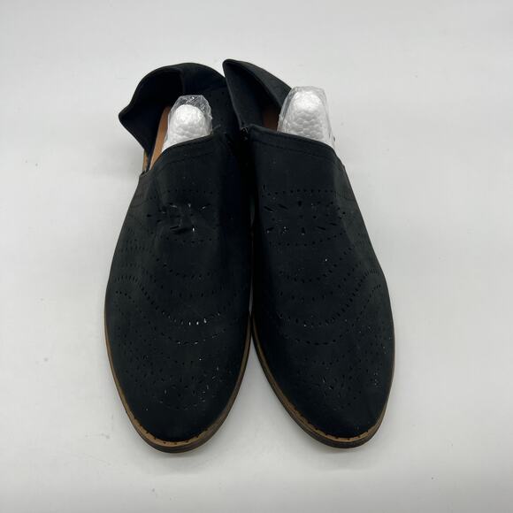 Womens Shoes Casual Flat Slip On Closed Toe Black Color Size 10US / 42CN - Picture 2 of 7